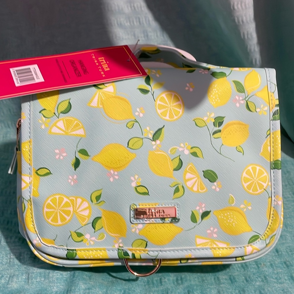*NWT* Trina Turk Hanging Organizer Lemon Fresh
